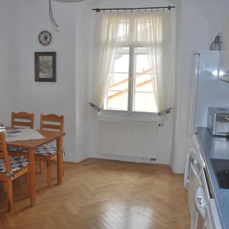 Apartman Na Kampe Daire